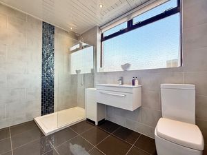 Photo 19- click for photo gallery